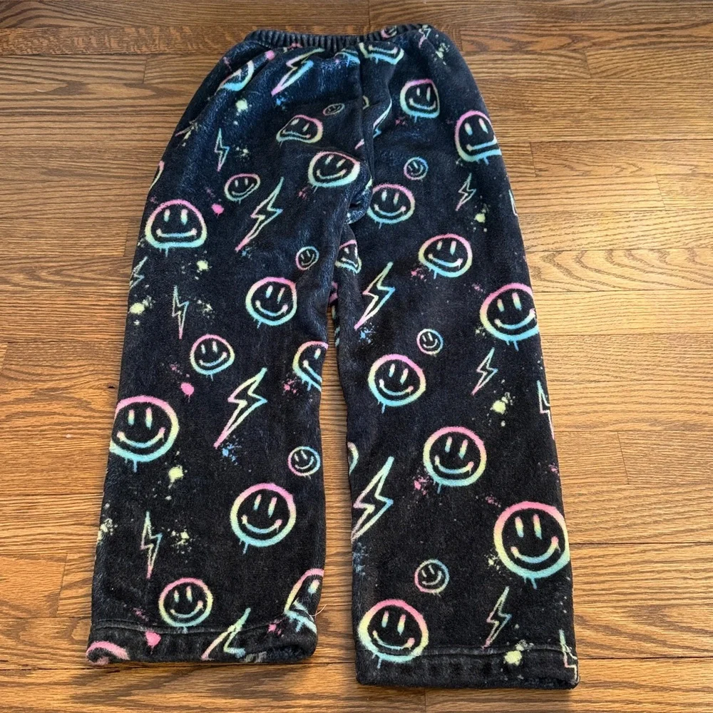 Heartbreaker cozy black